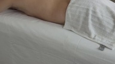 real orgasm from a girl in a massage parlor