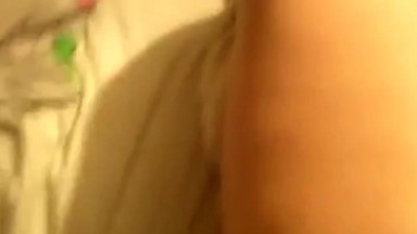 Creampie e scoreggia nella figa