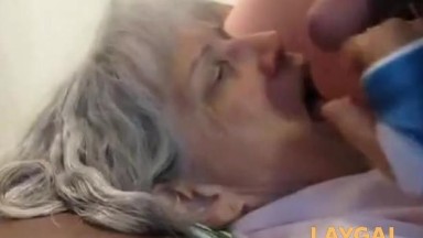 Il boccone di divertimento della nonna