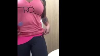 Mostra personale di una ragazza svedese