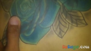 Pulcino tatuato prende un BBC nel culo