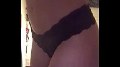 Masturbazione di una casalinga italiana milf