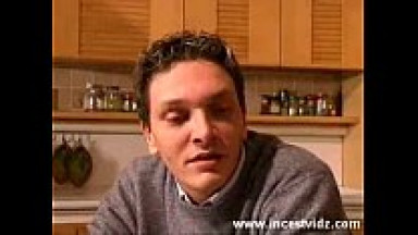 Matrigna e figlio italiani